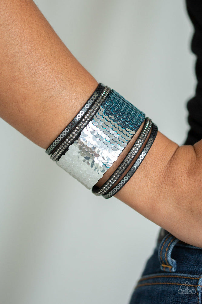 Head or Mermaid Tails - Blue/Silver